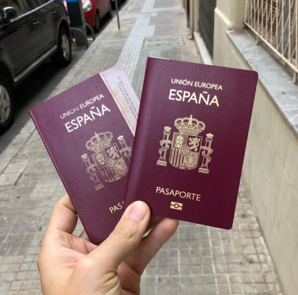 spanish passport | passport spanish | the passport in spanish